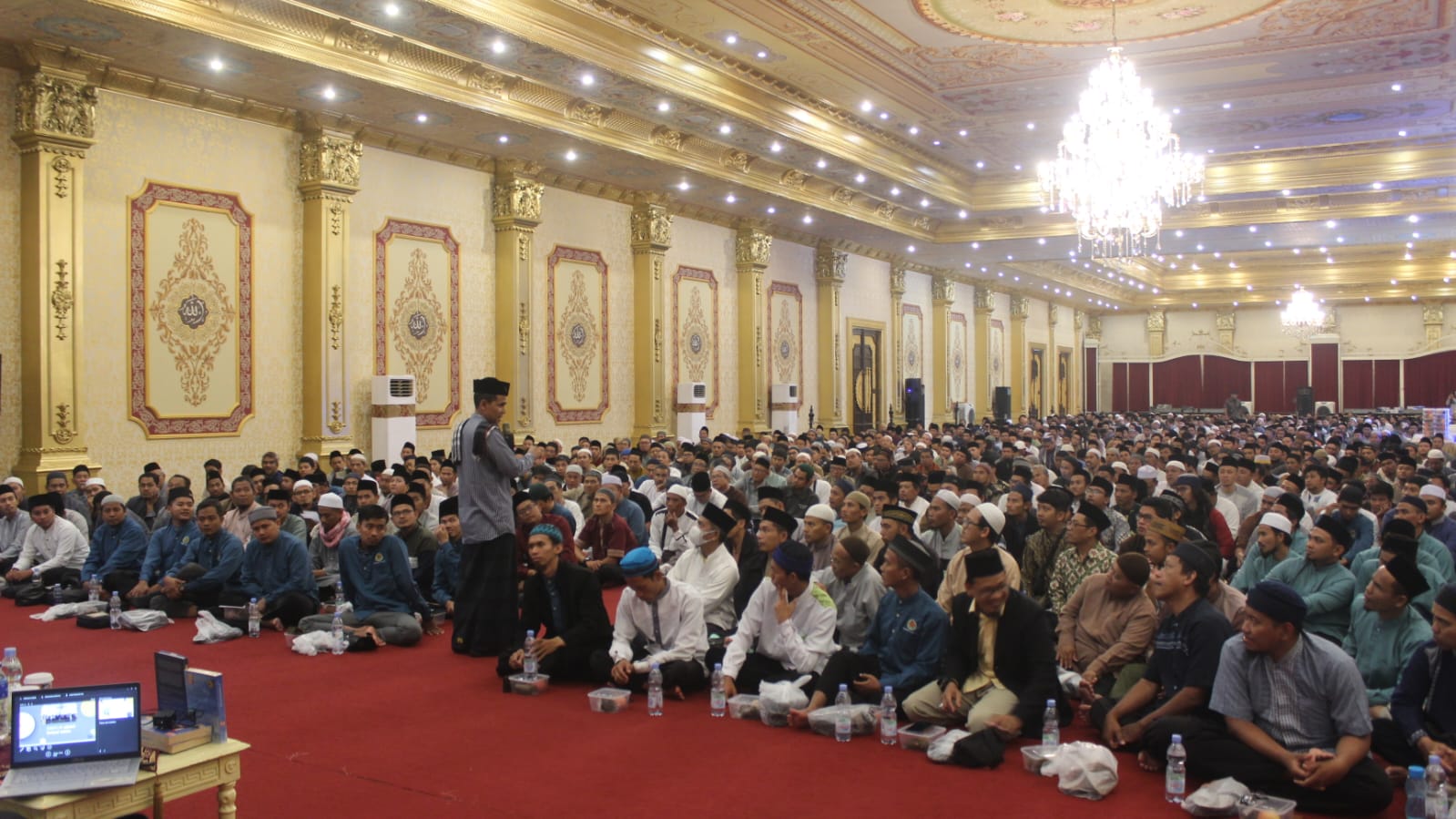 Fantastis! 1.200 lebih Asatidz se-Jawa Tengah Turut Hadir dalam Seminar Kepangasuhan Santri bersama Dea Academy